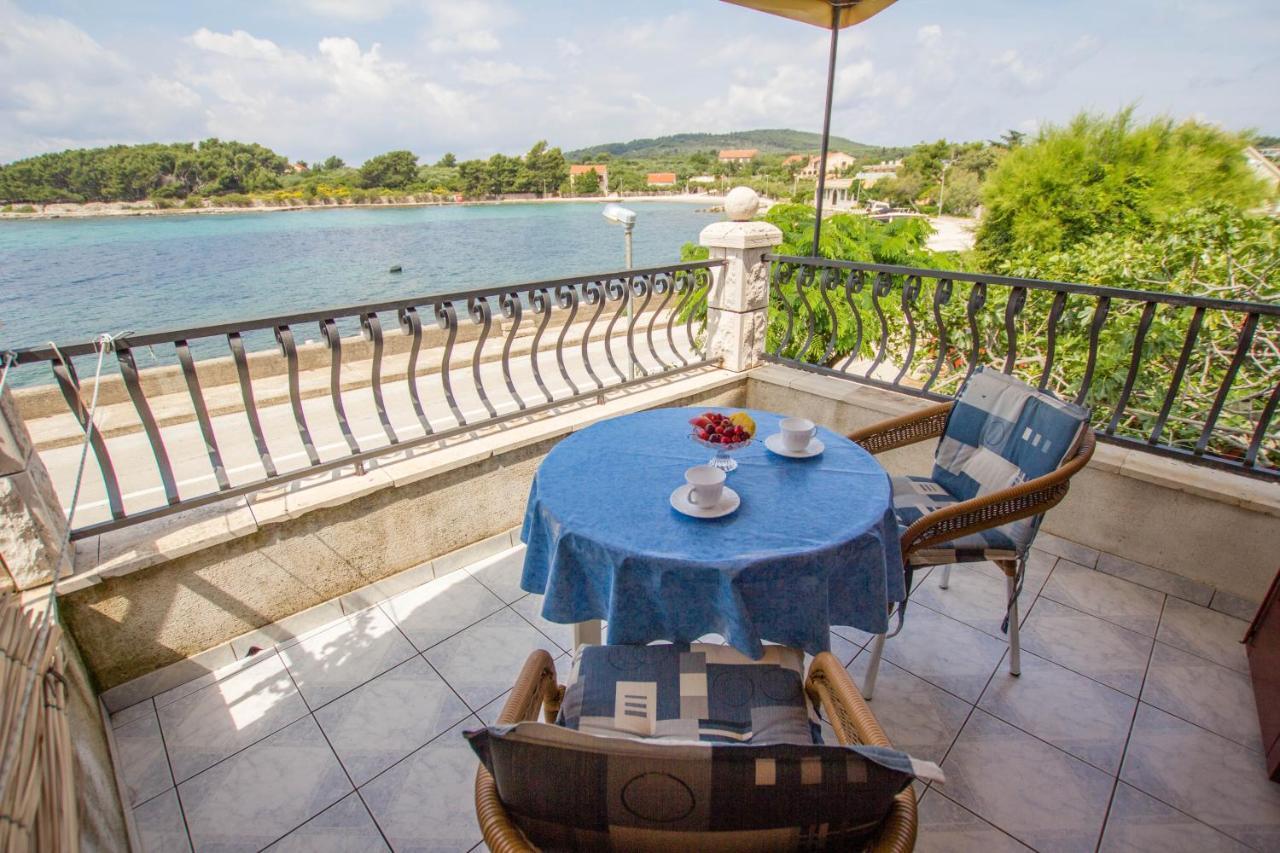 Apartments By The Sea Sucuraj, Hvar - 566 Kültér fotó