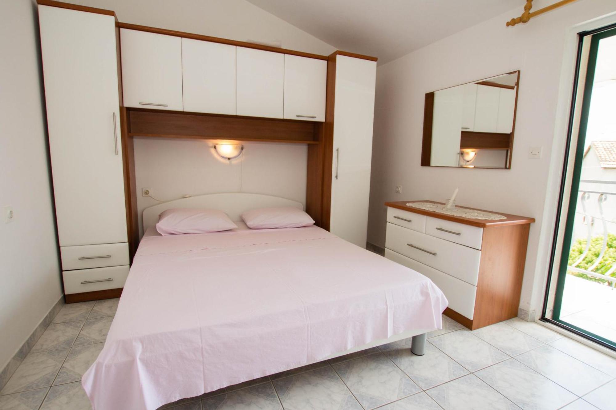 Apartments By The Sea Sucuraj, Hvar - 566 Szoba fotó